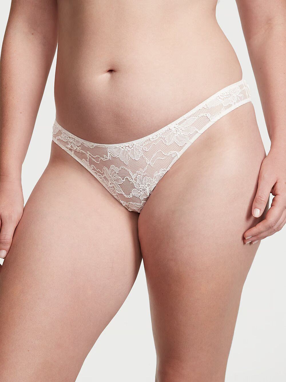 Трусики стрінги VERY SEXY Shine Chain Strap Cutout-Back Lace Thong Panty victoria's secret