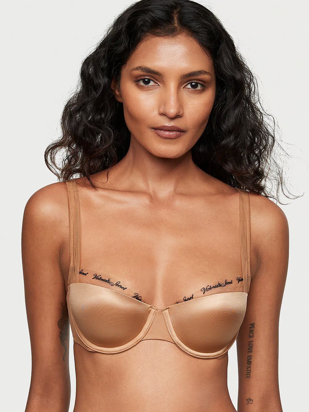 Бюст VICTORIA'S SECRET VERY SEXY Smooth Logo Embroidery Lightly Lined Balconette Bra