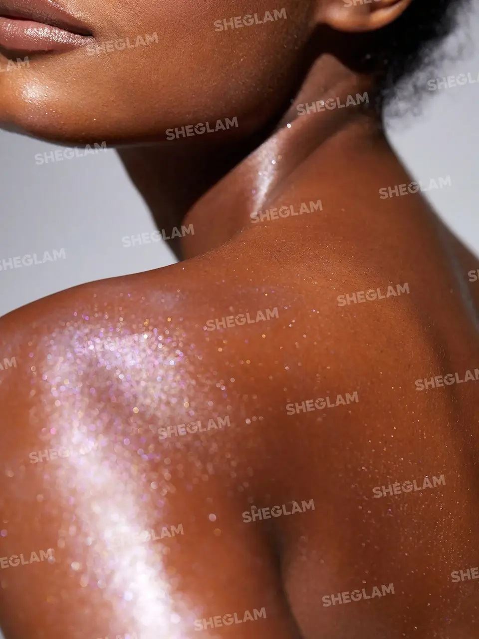 Хайлайтер для тіла Sheglam Go Go Glow Highlighting Body Mist-Love Bomb
