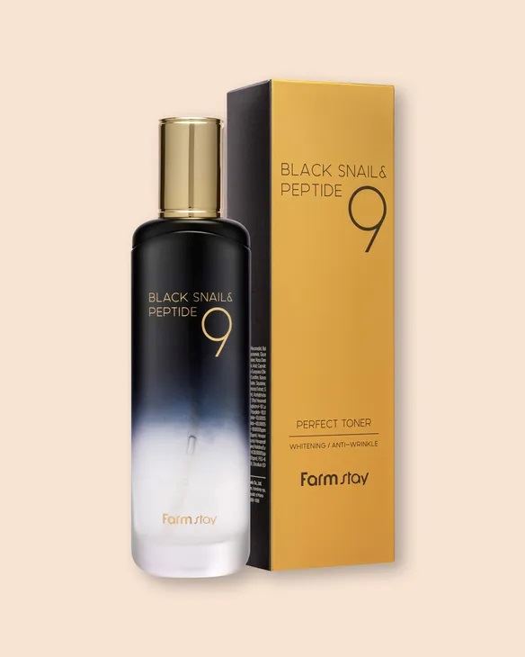 Омолоджувальний тонер з муцином чорного равлика і пептидами FarmStay Black Snail & Peptide 9 Perfect Toner