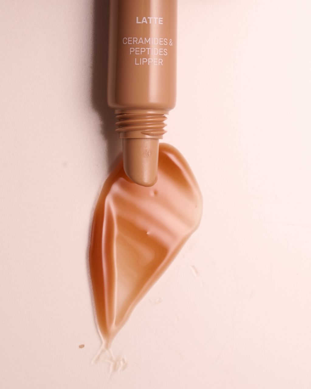 Lipss Lipper-блиск LATTE