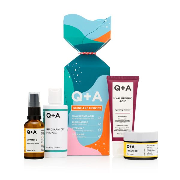 Подарунковий Набір для Досконалої Шкіри Q + A Skincare Heroes Gift Set